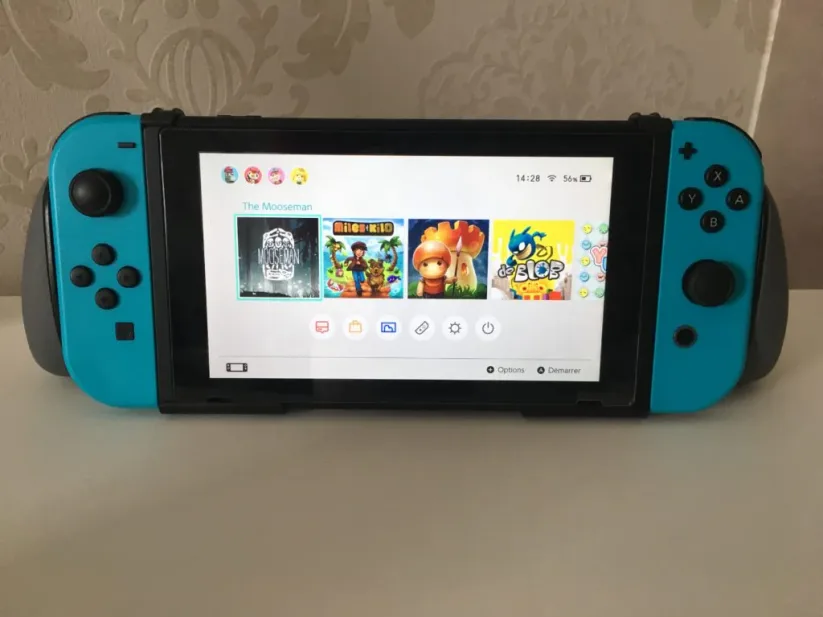 Accessoire GoPlay de BigBen pour Nintendo Switch : fonction Stand pour jeu sur table