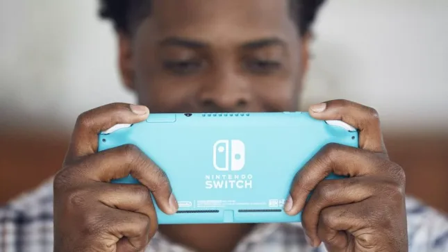 La version Turquoise de la Nintendo Switch Lite